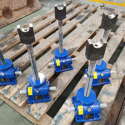 Blýskrúfa fyrir ormgír